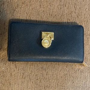 Micheal Kors wallet